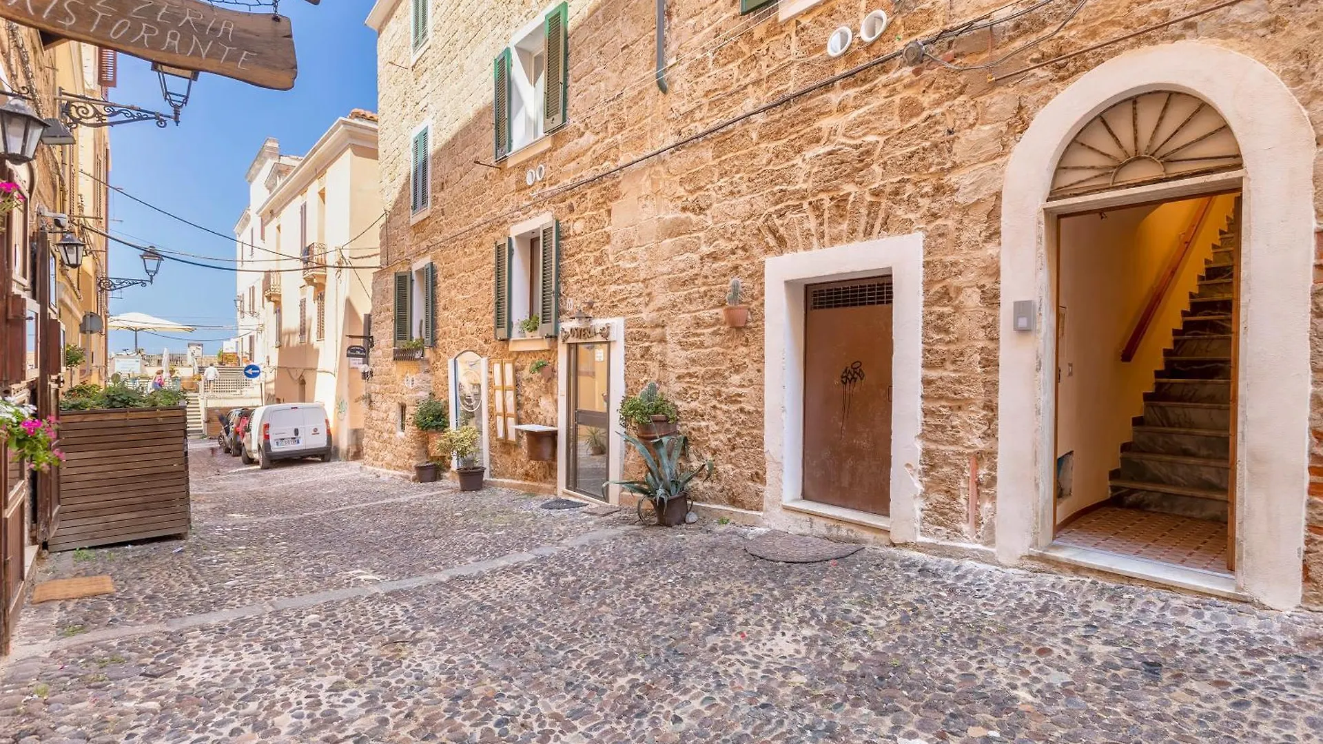 Contrada Sant Esteve - Magnolia Holidays Alghero